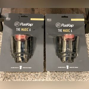 NWT (2) FlasKaps 🍻